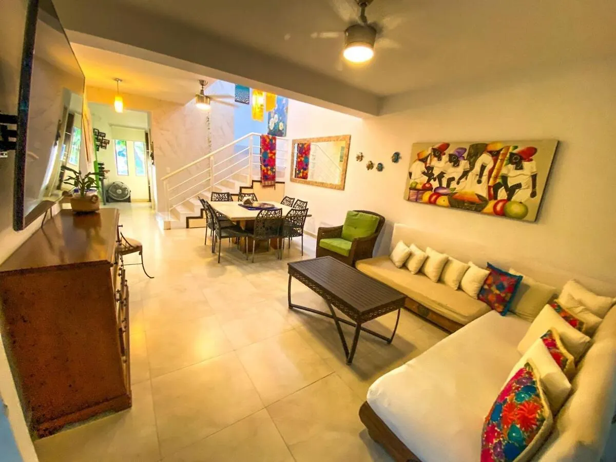 Willa Casa Moorea - Pools & Gym Playa del Carmen 0*,  Meksyk